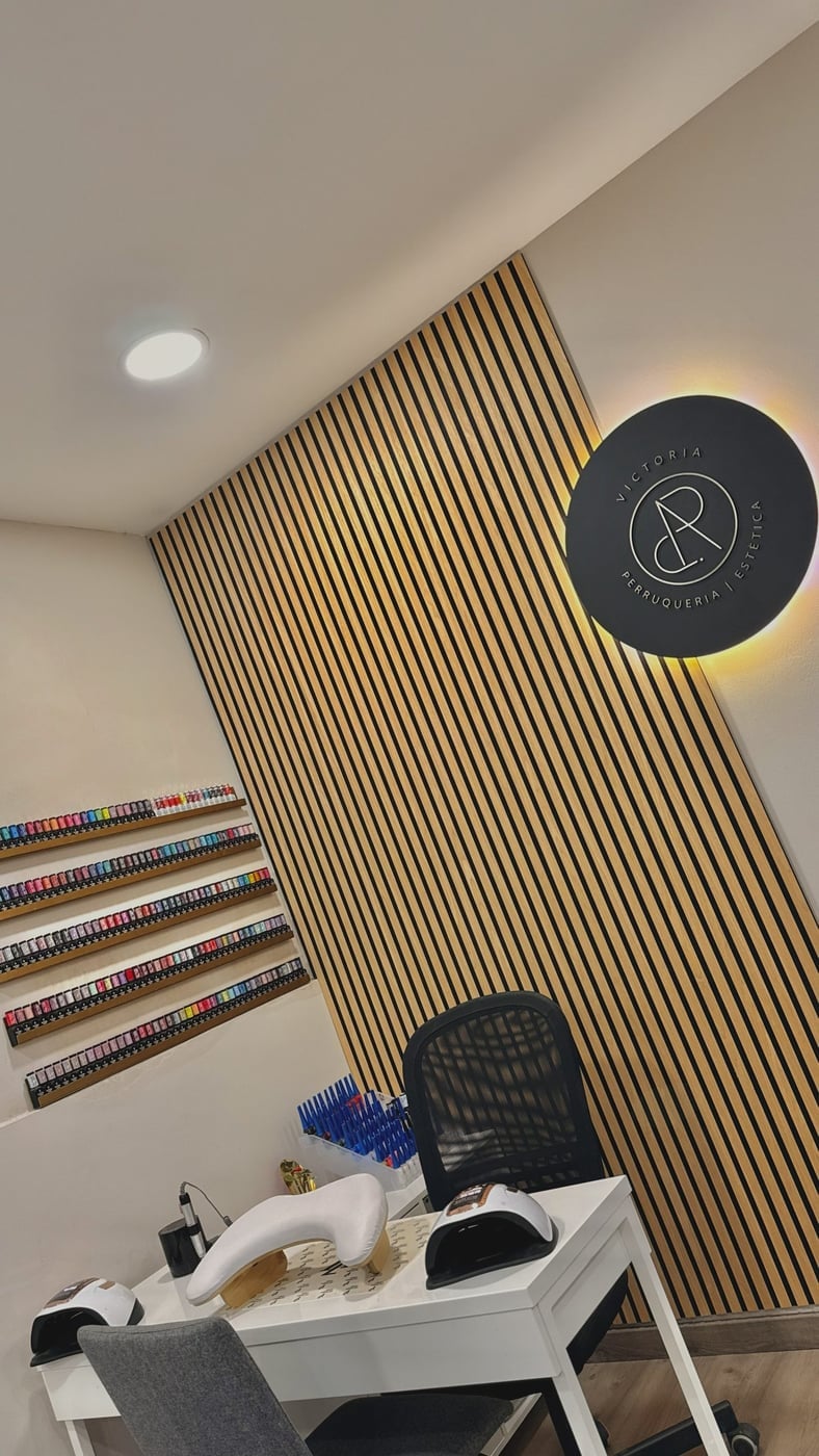 Zona de manicura y pedicura de Victoria Salón